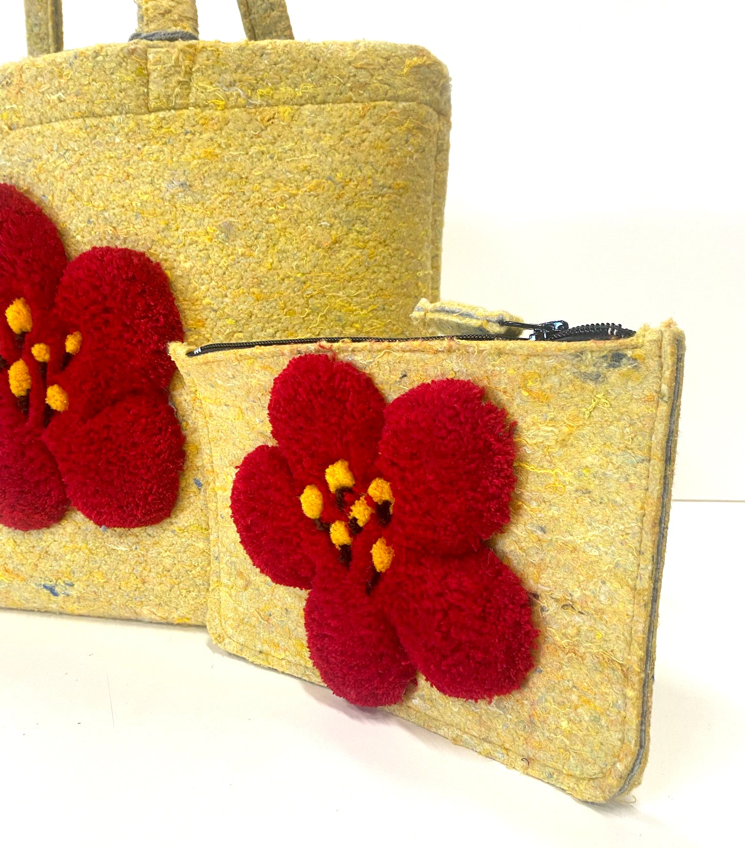 Colchiques dans les près - Sac et pochette - Upcycling en tufting